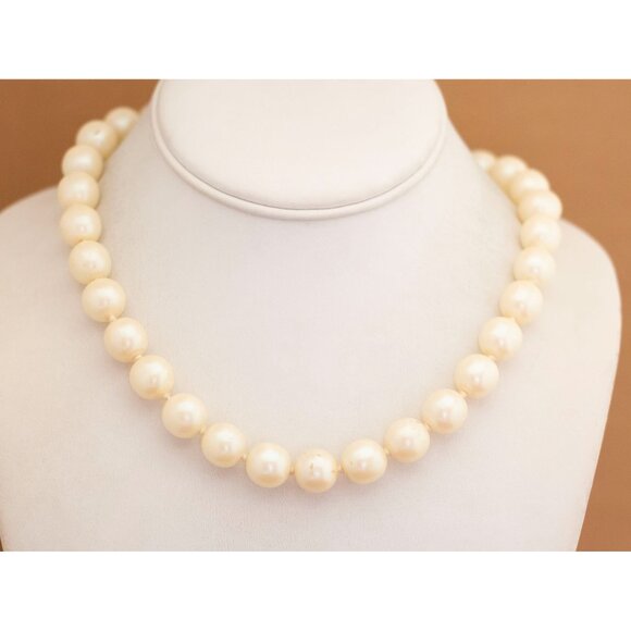 Vintage Perfect Faux Pearls Beaded Necklace 20 inch - U8 - Picture 2 of 3